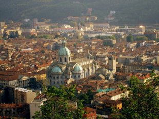 Фото достопримечательностей Италии: Город Комо. Вид на Кафедральный собор