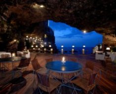 Grotta Palazzese,  отель-ресторан в гроте,  Апулия,  Италия